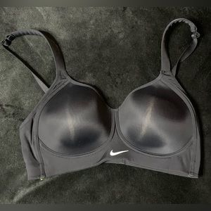 Nike Pro Hero-High-Impact Dri-Fit Sport bra 32C